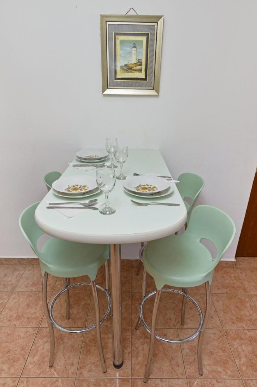 Apartments Ive - With Sea View Tisno Ngoại thất bức ảnh